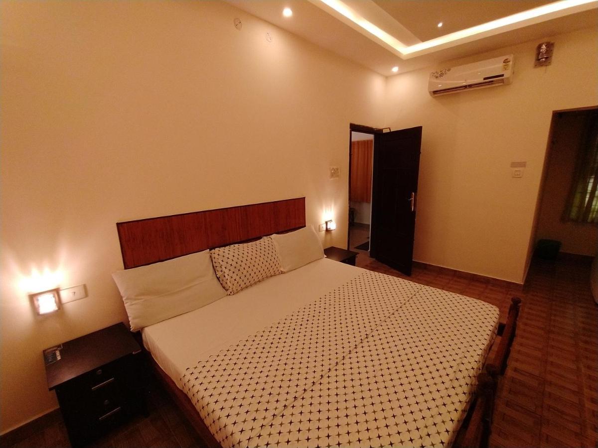 Villa Swasthi Griha à Aranmula Extérieur photo