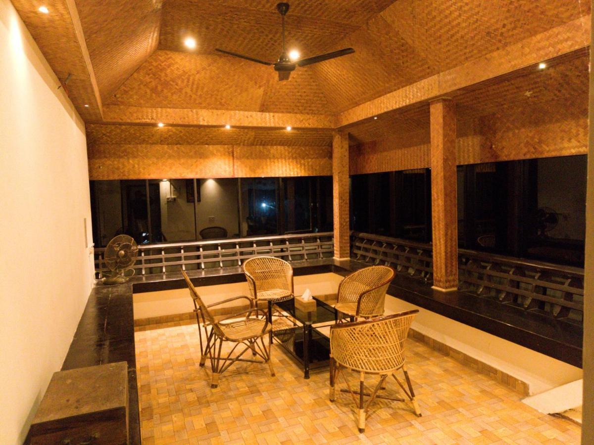 Villa Swasthi Griha à Aranmula Extérieur photo