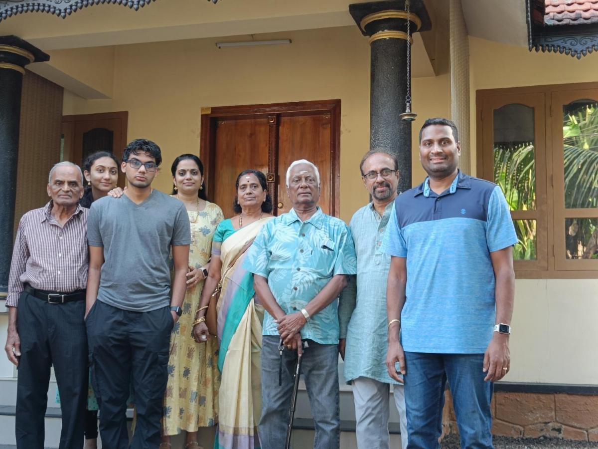 Villa Swasthi Griha à Aranmula Extérieur photo