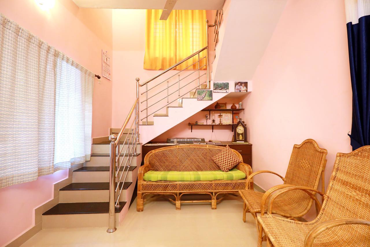 Villa Swasthi Griha à Aranmula Extérieur photo